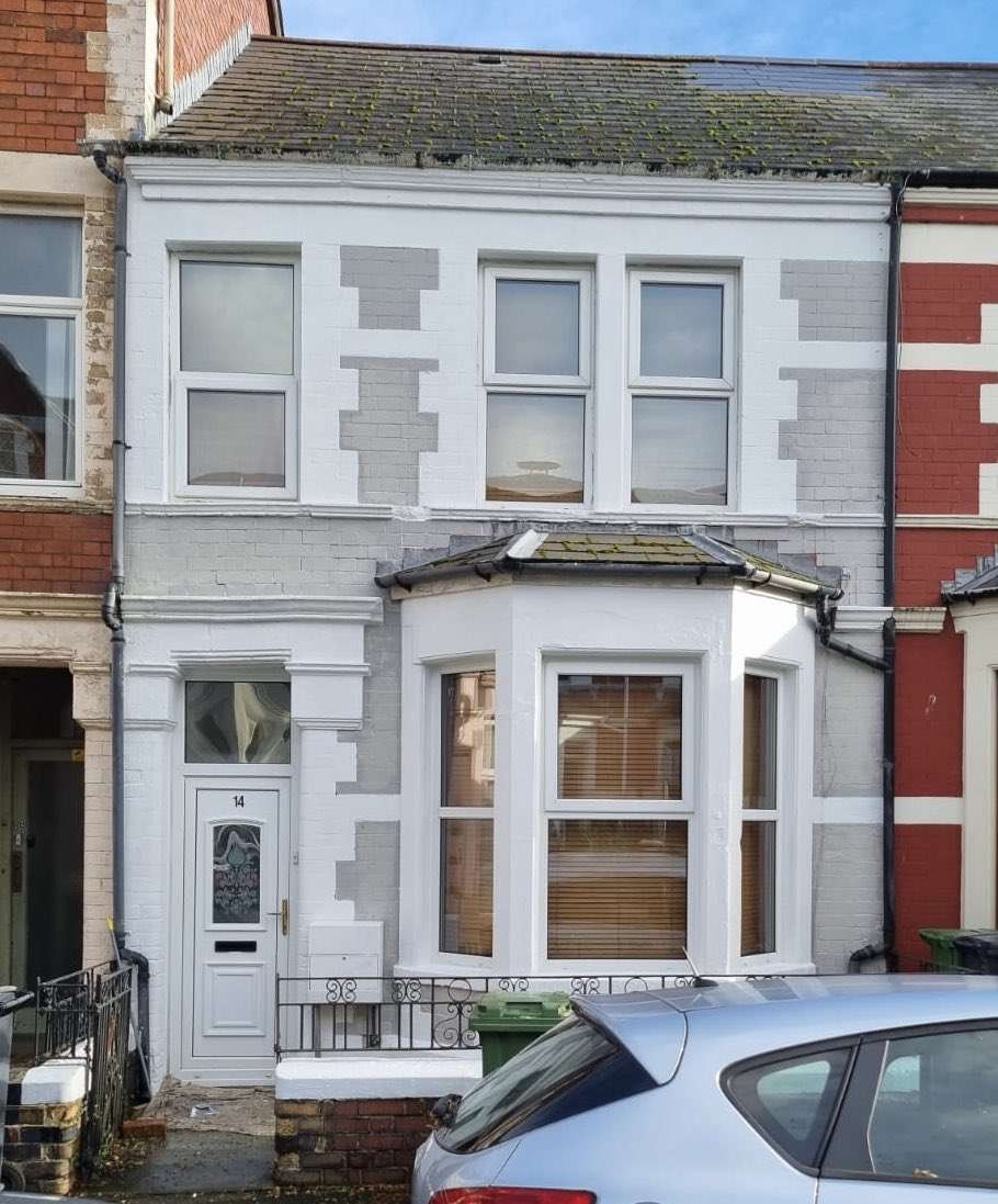 #HONESTMAN4HIRE tweet media