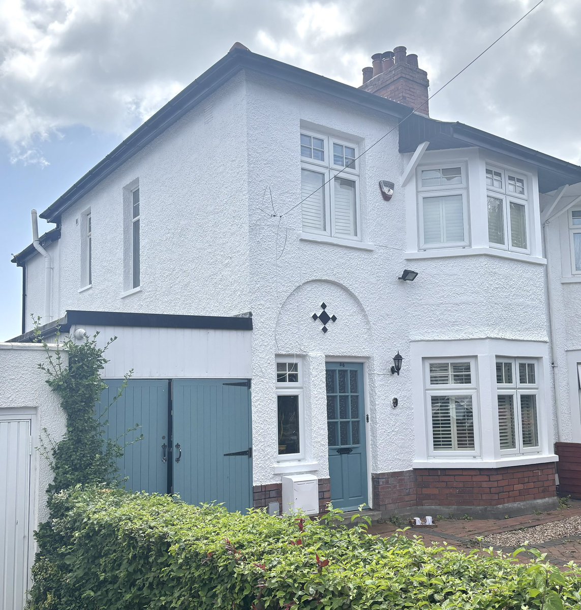 #HONESTMAN4HIRE tweet media