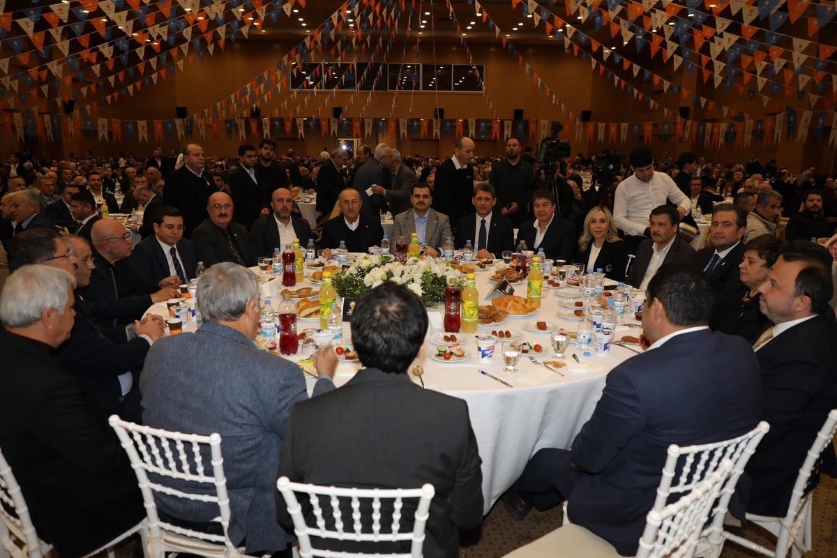 📍Antalya

Köklerimizden geleceğe,
Maziden atiye..

📌Vefa İftarı 

İl Başkanlığımızın düzenlemiş olduğu gönül sofrası iftar programında teşkilatımızla bir araya geldik.