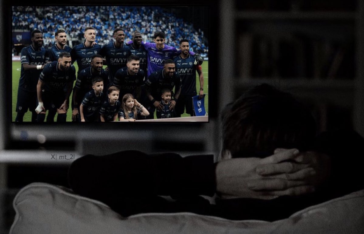 - إعتزل مّ يؤذيك -

أنا مع مّ يؤذيني :