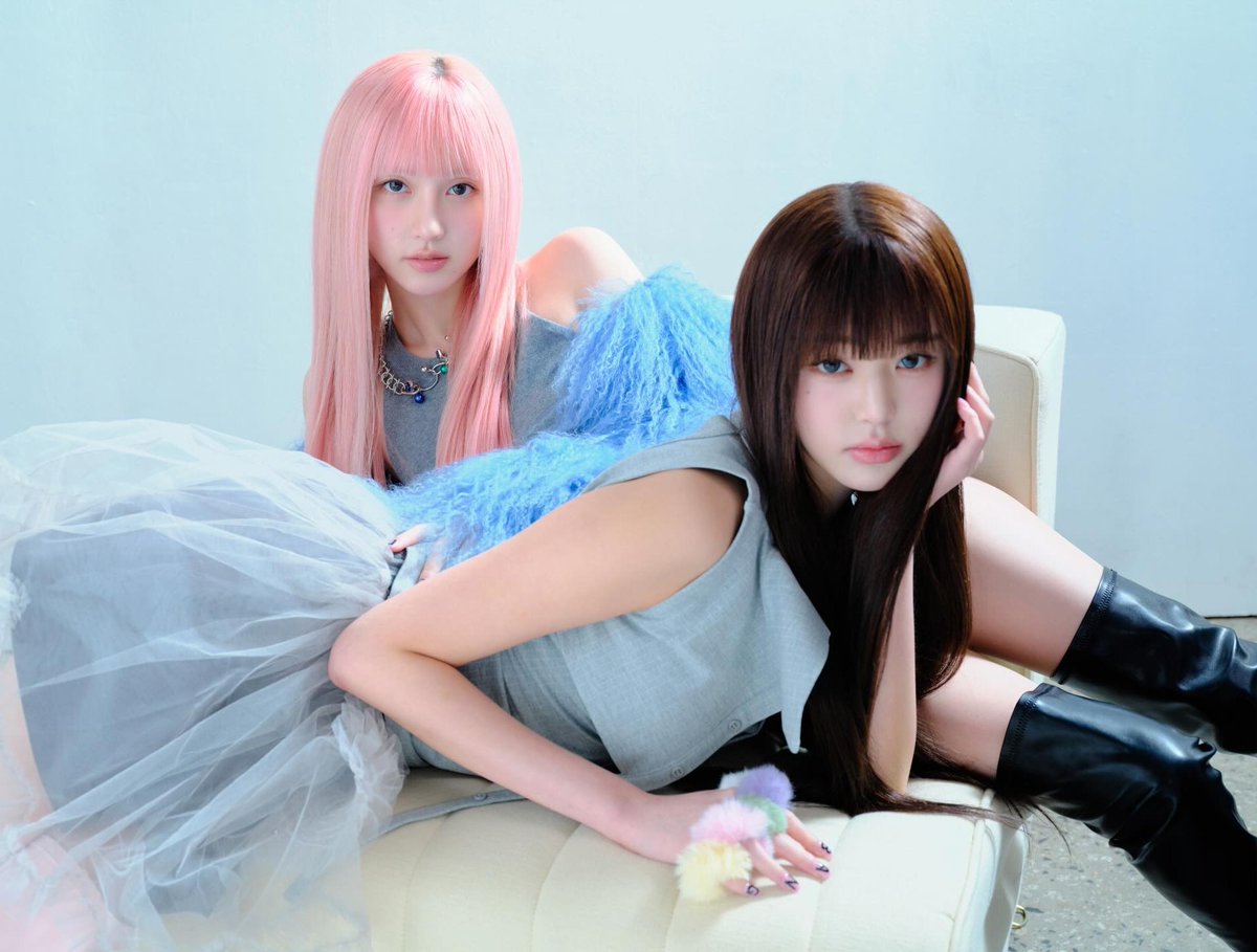 GAEUL, 김 tweet media