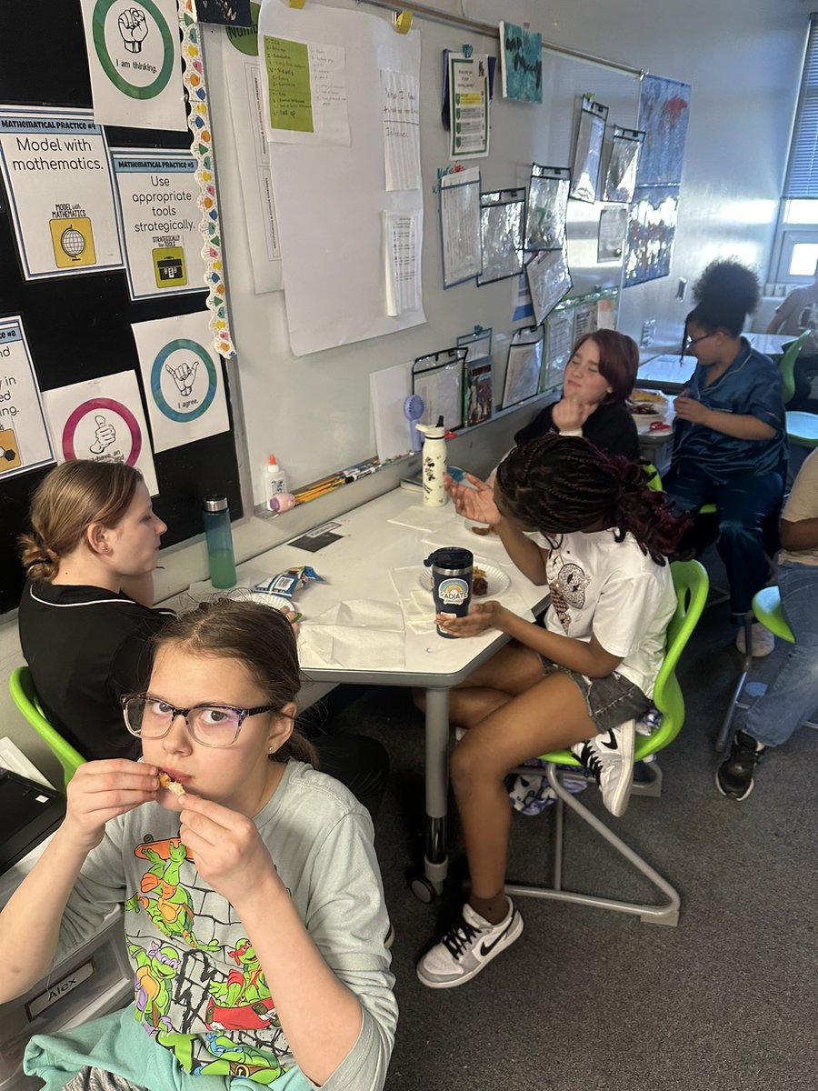 Celebrating 48 with my class! Annual Wing Stop <a href="/ToppingBulldogs/">Topping Elementary</a> <a href="/NKCSchools/">NKC Schools</a>