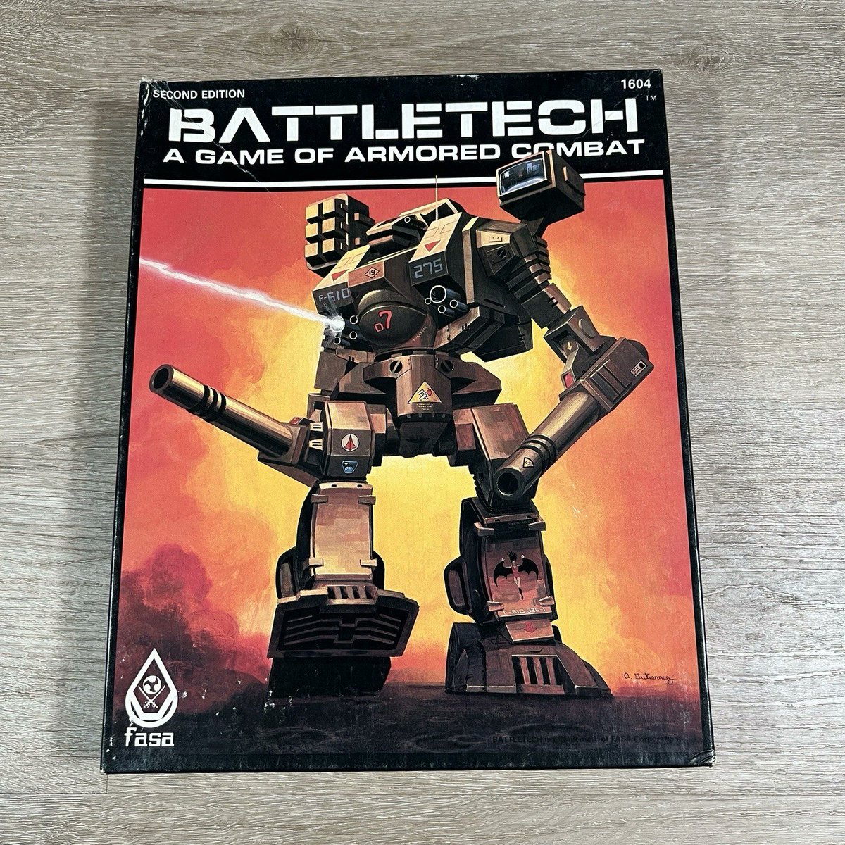 I finished my Battletech miniature recreating the box art of the old game: A WHM-6R Warhammer of the Rolling Thunder Company of the 1st Regulan Hussars