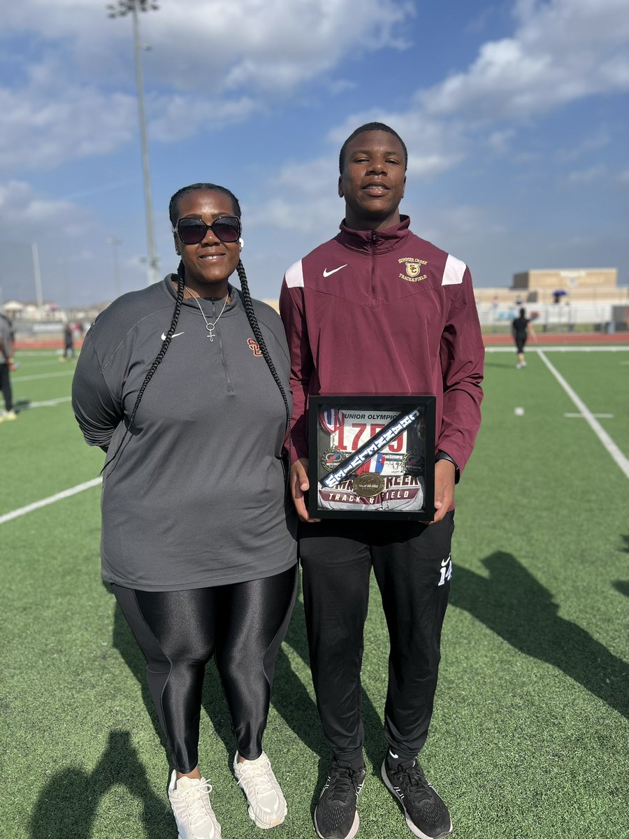CoachKarenSmith's tweet photo. Daylon Randall

100mh
300mh

#AlwaysABulldog https://t.co/MOI5sojJxg