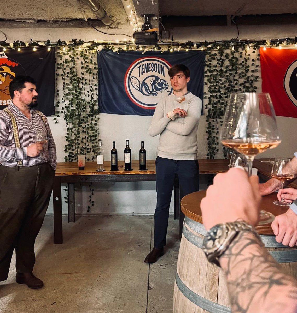 Tenesoun tweet media