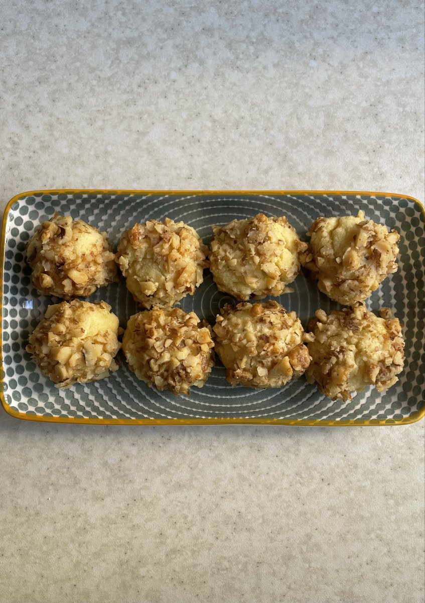 پردیس tweet media