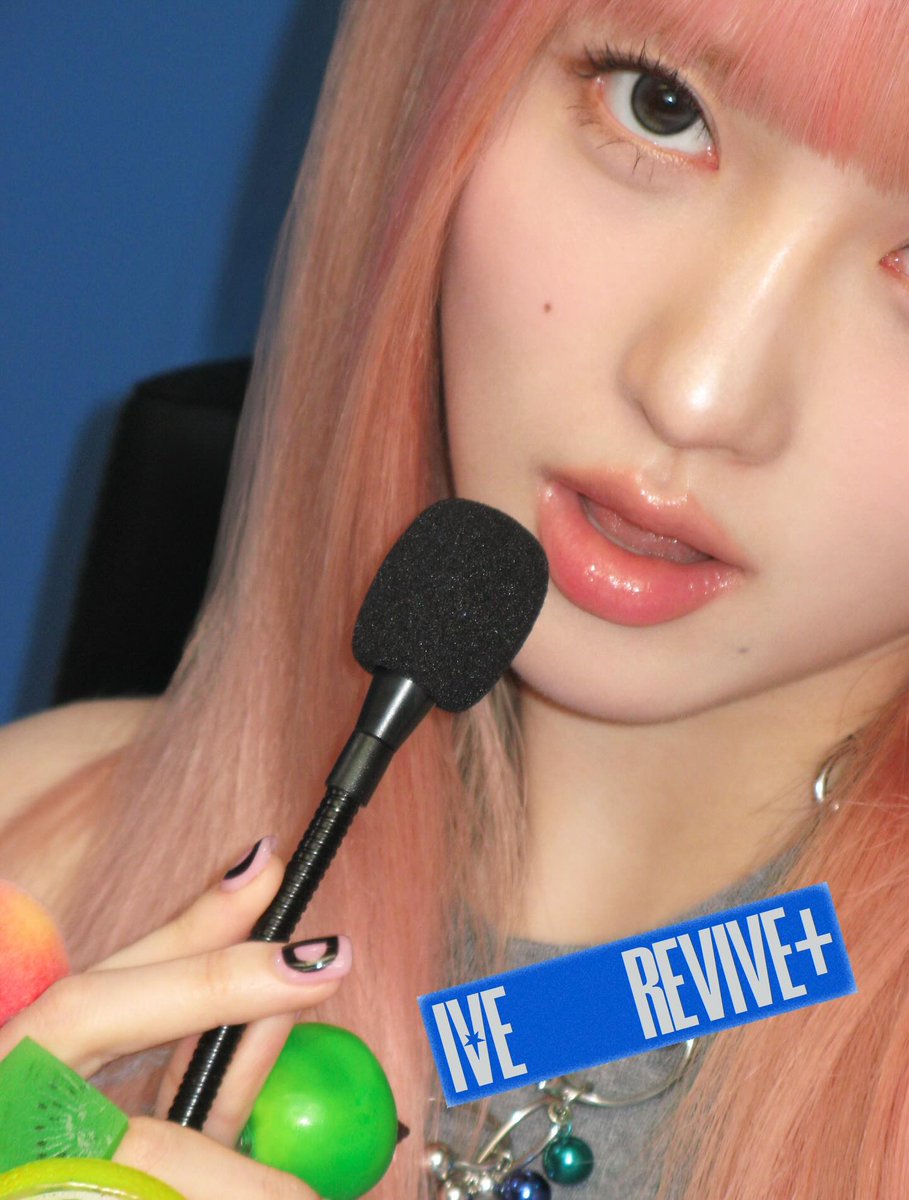 GAEUL, 김 tweet media