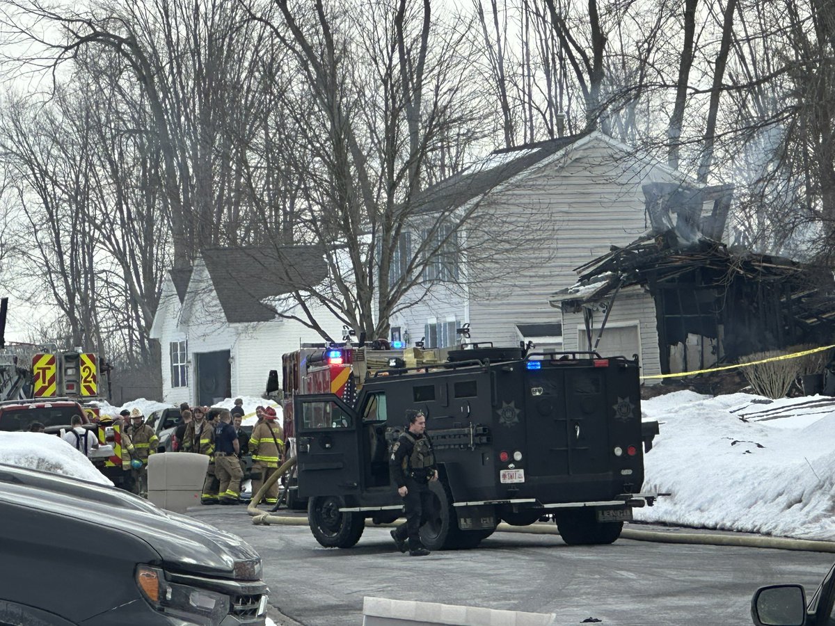 AndrewDonovan's tweet photo. BREAKING: Shelter-in-place in Clay lifted after Onondaga County Sheriff's Office confirms drones detected what’s believed to be a body in the home set on fire by 58-year-old Mark Harrington. A proactive manhunt continues in the area but police have deemed the neighborhood safe. https://t.co/SkcIh8KI5w