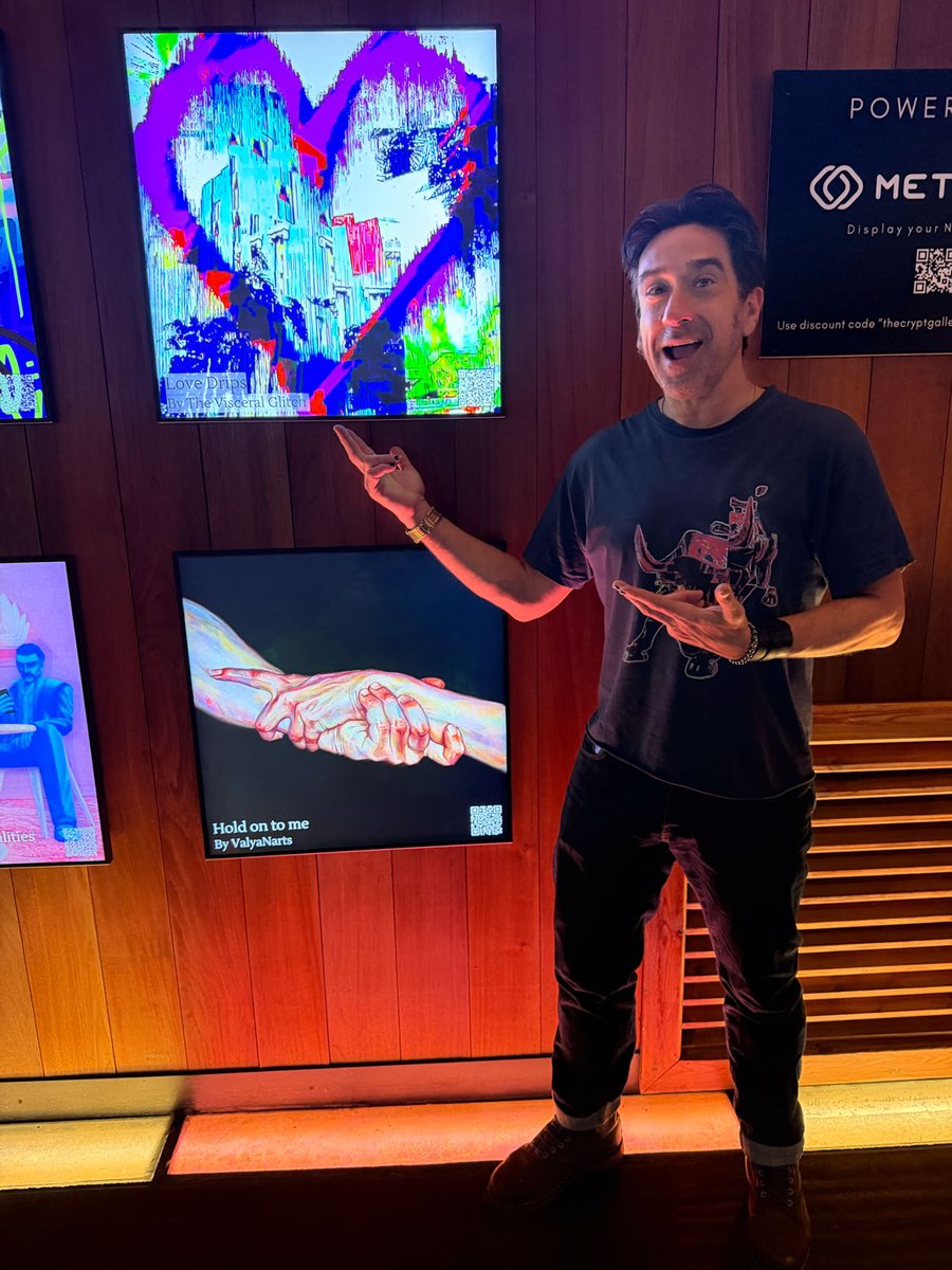 VisceralGlitch's tweet photo. I went to visit my art yesterday and ran into some old friends at @DreamDWTN. Great to see everyone’s art together! Thank you @vasiamakris and @moments_agency_ for creating this space for us!

@GabrielJWeis @rocketgirlART @blueeye_queen @GranadaHero @myknash @skominers
@muriellondon @nancymorenoart @katerineArt @theblack_void_ @judasaca_art @Pegasus_vfx @ViolettaPJones @leventnacakci @WomanNFT @ItsReyhanArt @andrewreysph @YuZapata3SC @sares_at @liapsart @MagdalenaXart @SashaChudo @verclausi @mizuyokaii @MerinMiler @weepingsnakes @oliviapedi @ValyaNarts