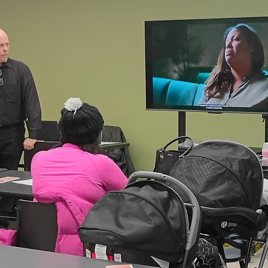 salarmynca's tweet photo. For many of our neighbors, no one has ever had someone sit beside them and talk through budgeting or financial goals. That’s why our Pathway of Hope program offers Financial Literacy Classes that build confidence and create lasting stability. https://t.co/6pLrUaIFNO