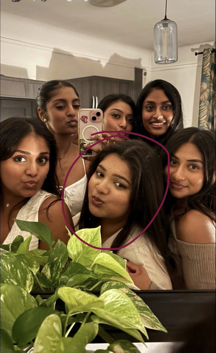 Remember the Sinhala girl from France who repeatedly abused Tamils?

A Tamil girl found her name, made a thread exposing her hateful tweets &amp; contacted the university where she studies. As she pretends to be an Aryan, let’s also reveal her &amp; her Sinhala friends’ "Aryan" features.