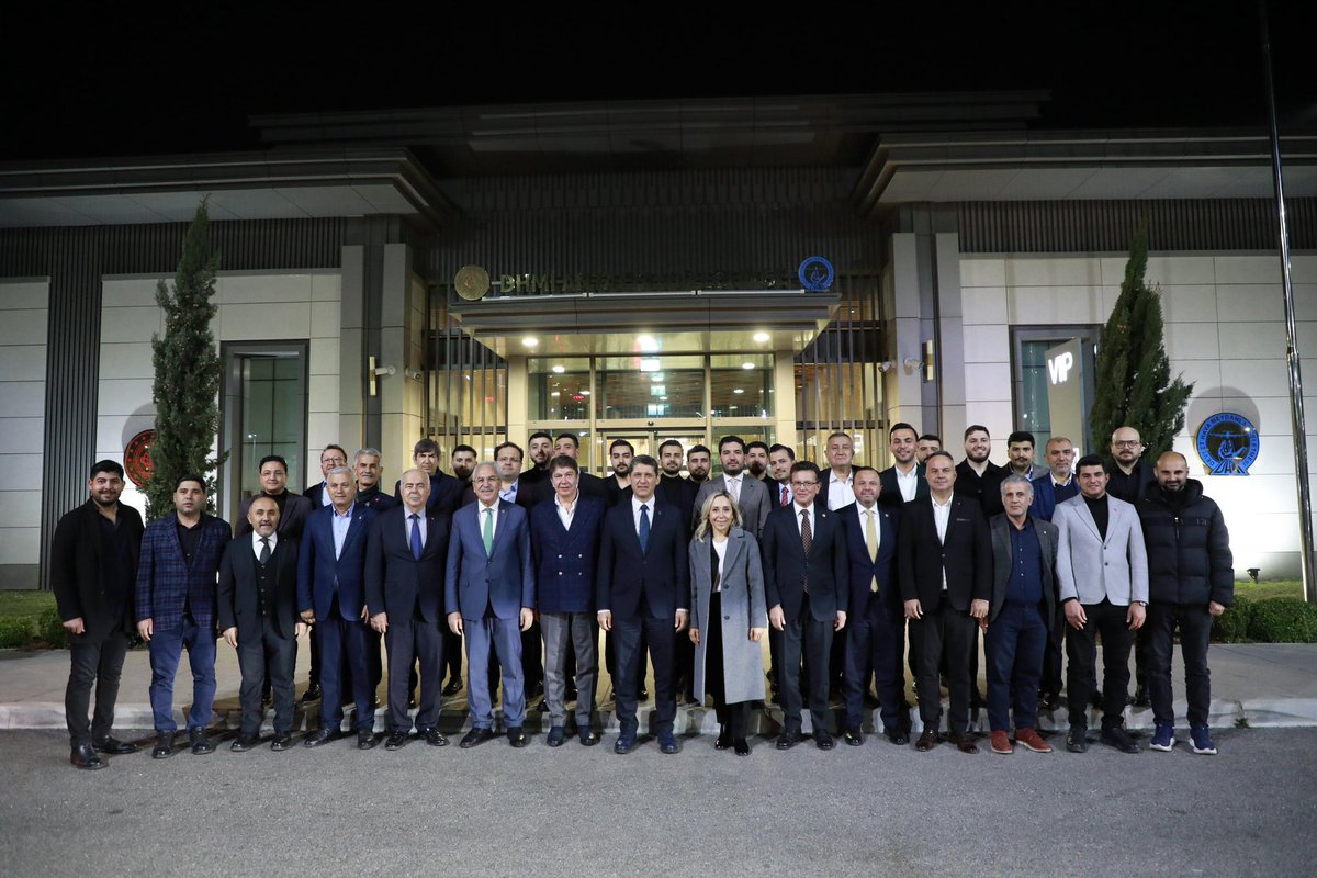 İftar programımızın ardından Genel Başkan Yardımcımız, İzmir Milletvekilimiz Sn. Eyyüp Kadir İnan’ı (<a href="/eyupkadirinan/">Eyyüp Kadir İnan</a> ) Antalya’mızdan uğurladık.