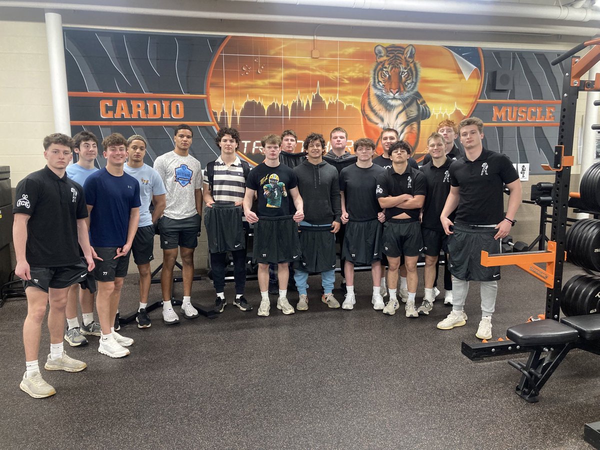 Wheaton-Warrenville South Football tweet media