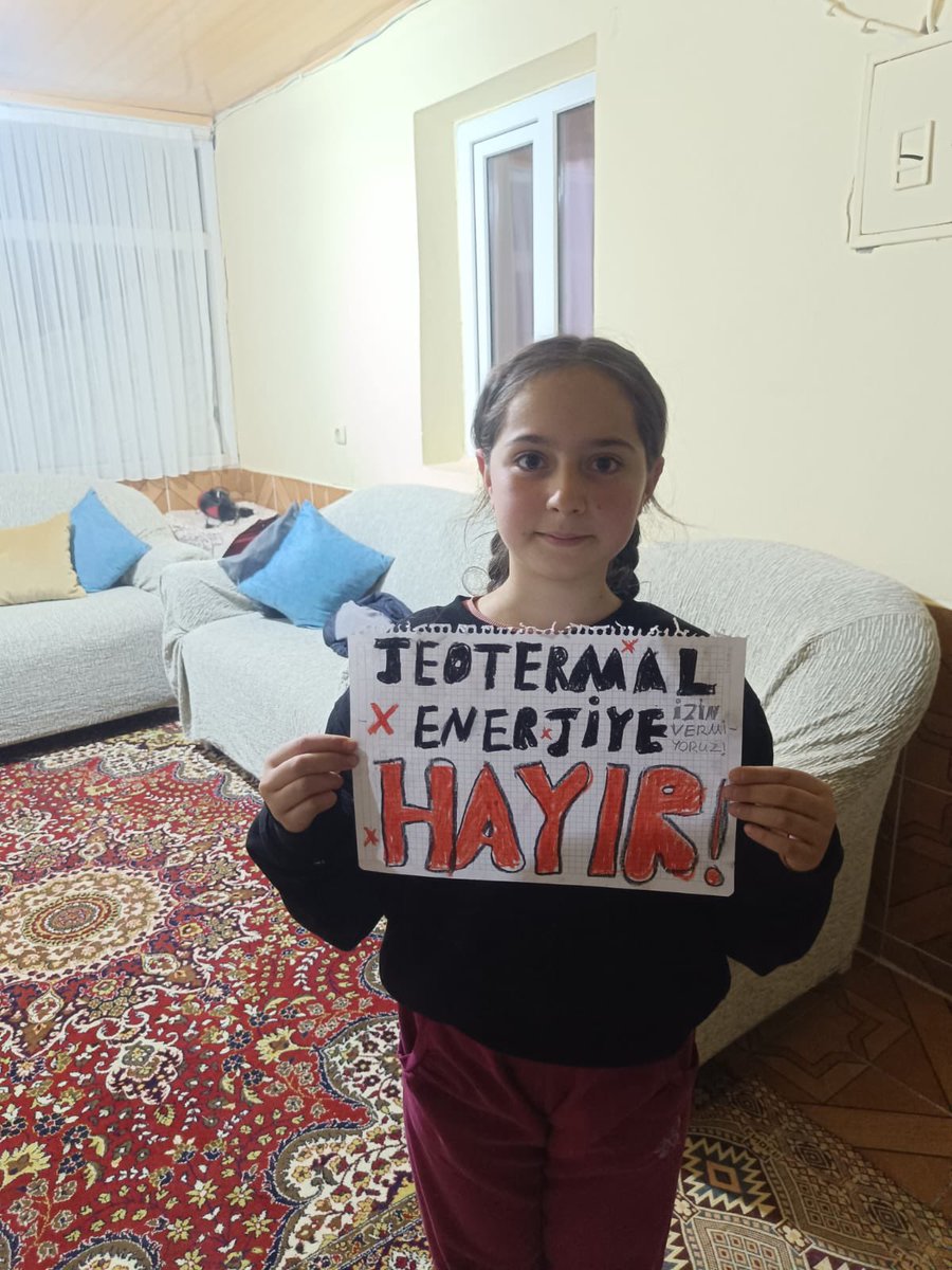 MamedogluMedine's tweet photo. Gımgım’da doğayı talan edecek, mera alanlarını yok edecek ve sulak alanları kurutacak JES’i halk istemiyor. Köylüler sonuna kadar direnişte kararlı. 

#Vartoİstemiyor https://t.co/0iVZijk3Lr