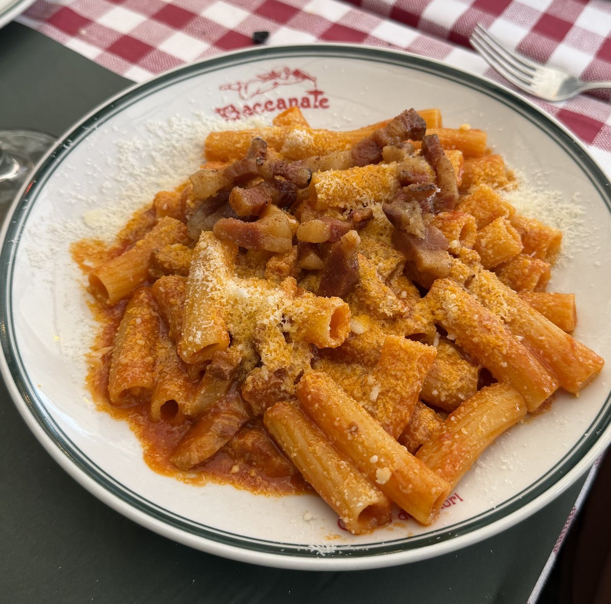 rly cool girl tweet media