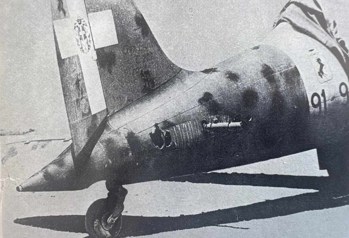 え。フラッターで右水平尾翼根こそぎ吹っ飛んだんか。 あんまり聞か