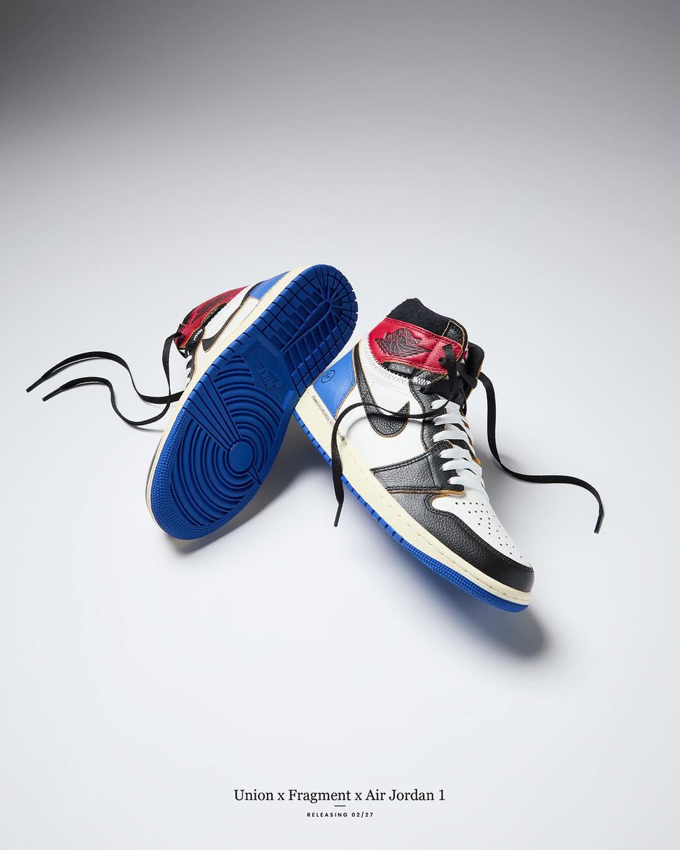JustFreshKicks's tweet photo. Fragment x Union x Air Jordan 1 Retro High OG 'Black/Varsity Red' drops tonight at 3am ET ⚡

Slam Jam => https://t.co/p7G979mj8s https://t.co/zYcnLnWHr1