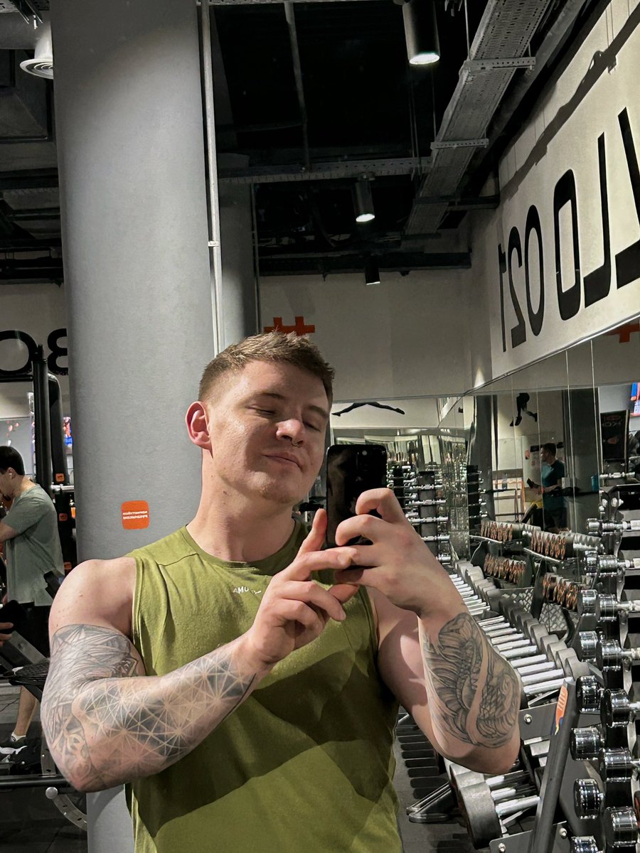 HELLO the Guacamole tweet media