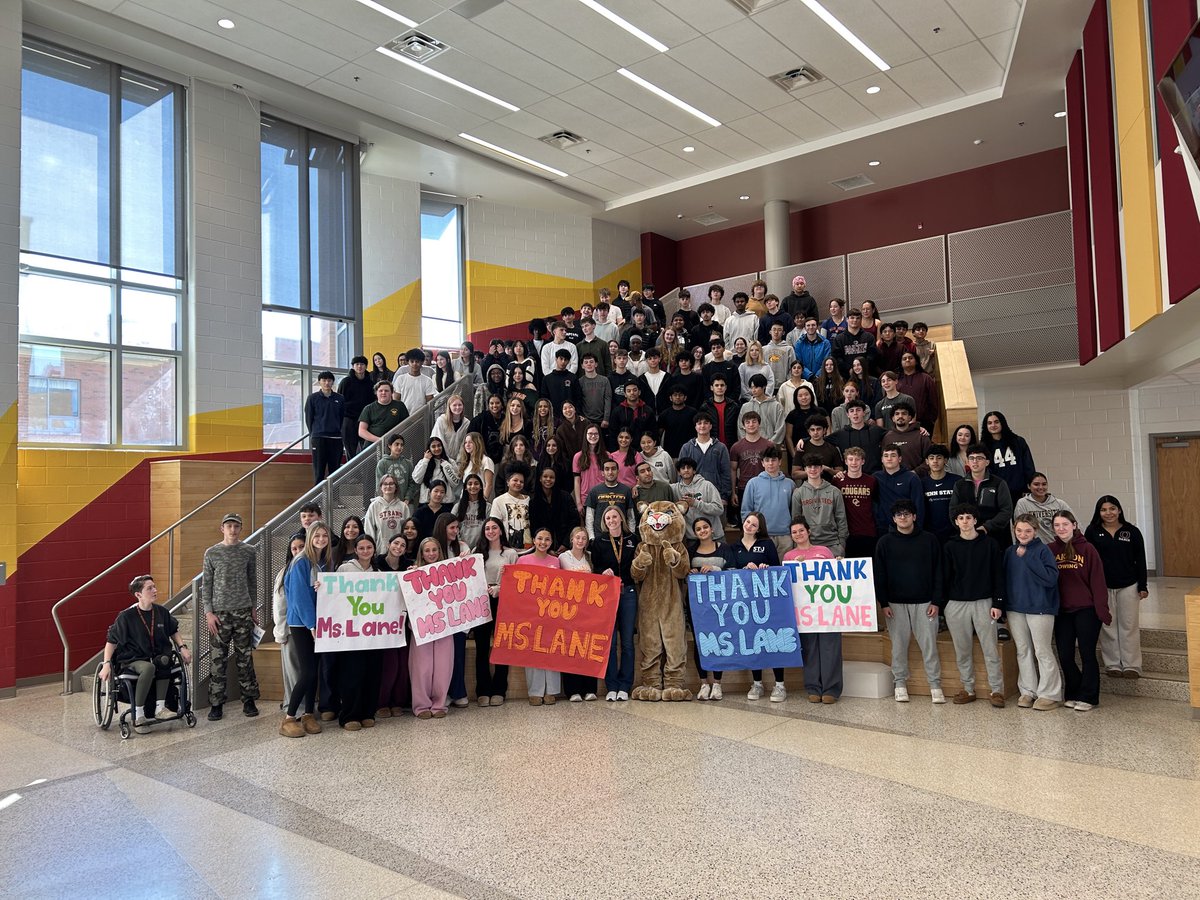 OaktonHS's tweet photo. Congratulations to Principal Jamie Lane! Today is Mrs. Lane’s last day at Oakton High School. Mrs. Lane started here in April 2018 and has left an indelible mark on the fabric of Oakton. We wish Mrs. Lane the best of luck as she moves on to the @FCPSRegion1 office! #WEAREOAKTON https://t.co/iFf52hJSSG