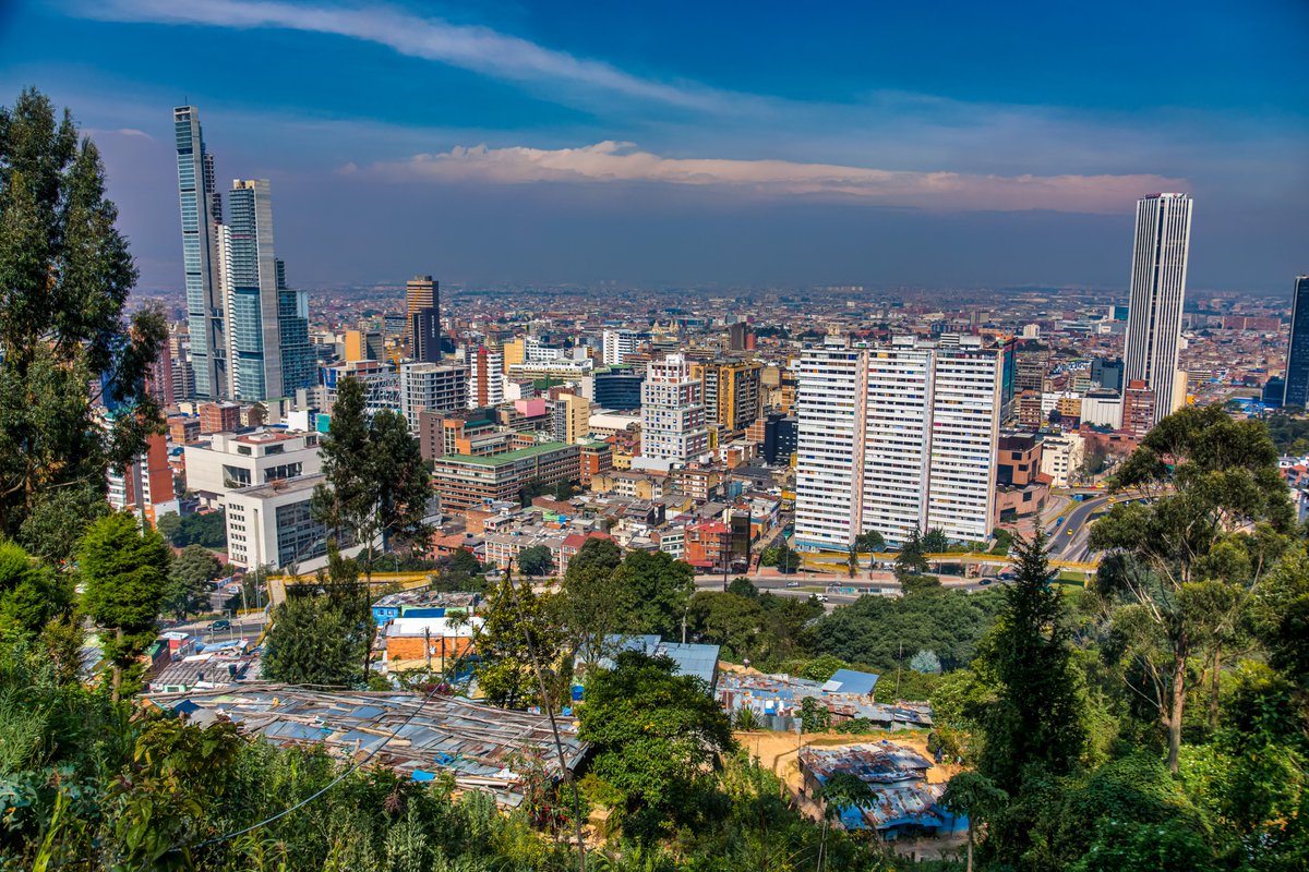 RenoBo_Bogota's tweet photo. Desde @RenoBo_Bogota participamos en el Comité de Tecnología e Innovación de @CamacolBogota para compartir cómo implementamos #BIM en estudios, diseños y obras, anticipándonos a riesgos y logrando proyectos más eficientes para Bogotá.

Lee más aquí: https://t.co/v8ci2M0Ga3 https://t.co/HrjkzpWgur