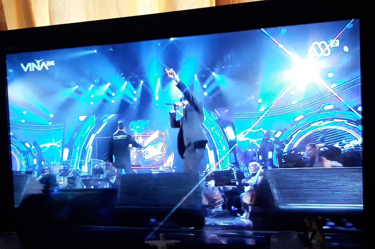 #Viña2025 mega2 a esta hora disfrutando otra vez 😁