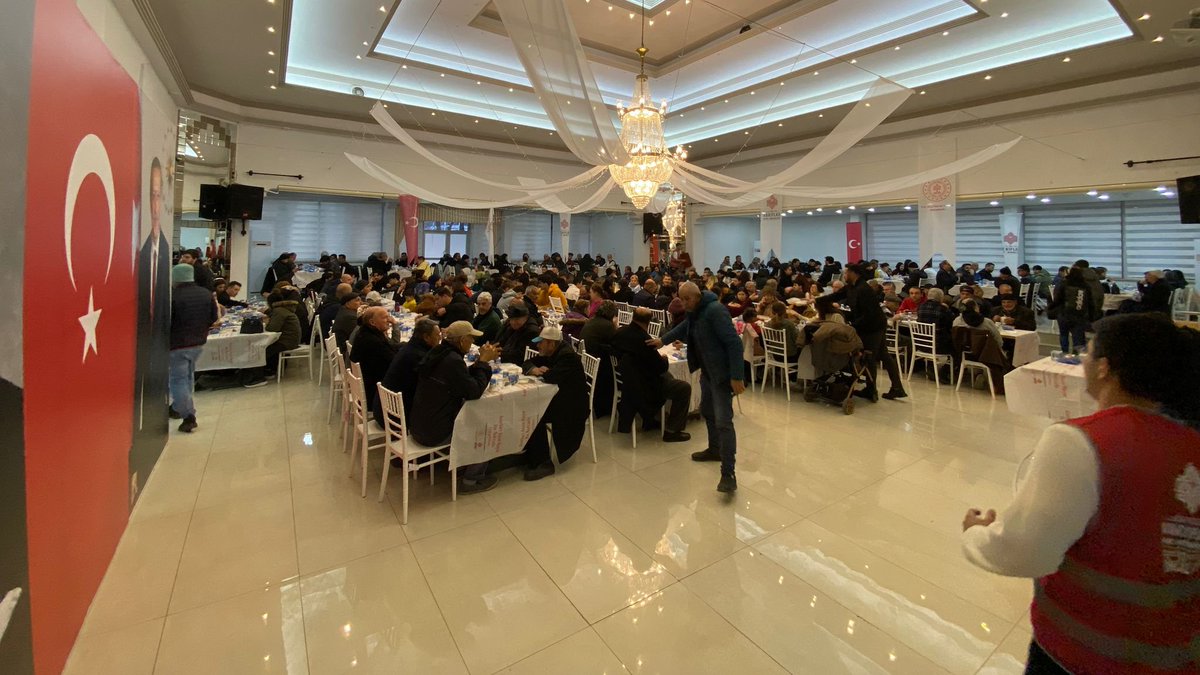 MUĞLA
📍Menteşe Öğretmenevi İftar Soframız.

🌙Asırları Aşan Hayır Bu Sofrada.

Bu ay sabrı, merhameti ve affetmeyi hatırlatsın. Kırılan gönüller onarılsın. Dualar kabul bulsun. Sabırla tutulan oruçlar huzur getirsin. Paylaşma çoğalsın. Dualar kabul bulsun. Hayırlı Ramazanlar.