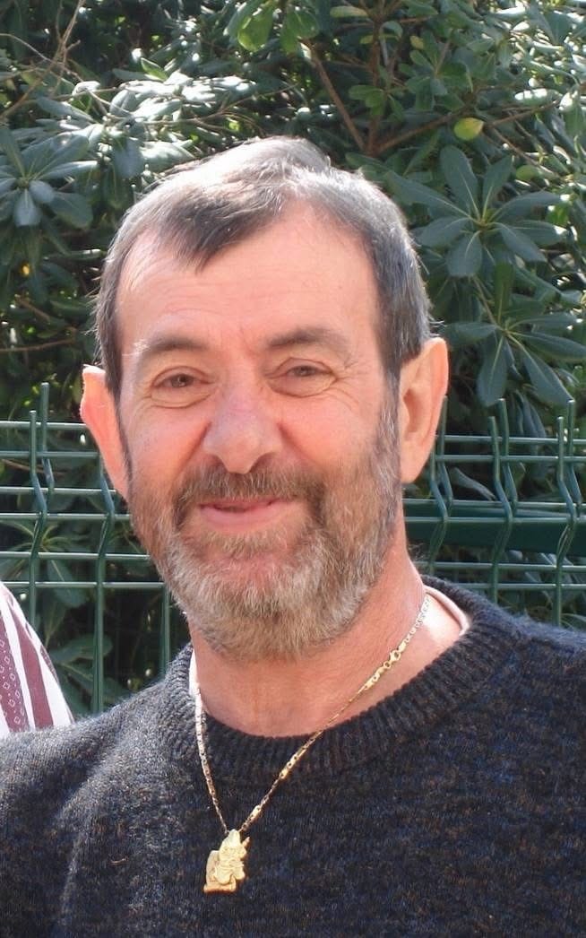 Carlu Manenti si n'hè andatu.
Militanti storicu di a risistenza. anzianu prighjuneru puliticu Carlu purtaia da sempri sta idea d'una Corsica subrana è libara
Patriotti in lotta ten'à salutà u valurosu risistanti è prisint'à tutti i soi i so cundulianzi afflitti
PATRIOTTI IN LOTTA