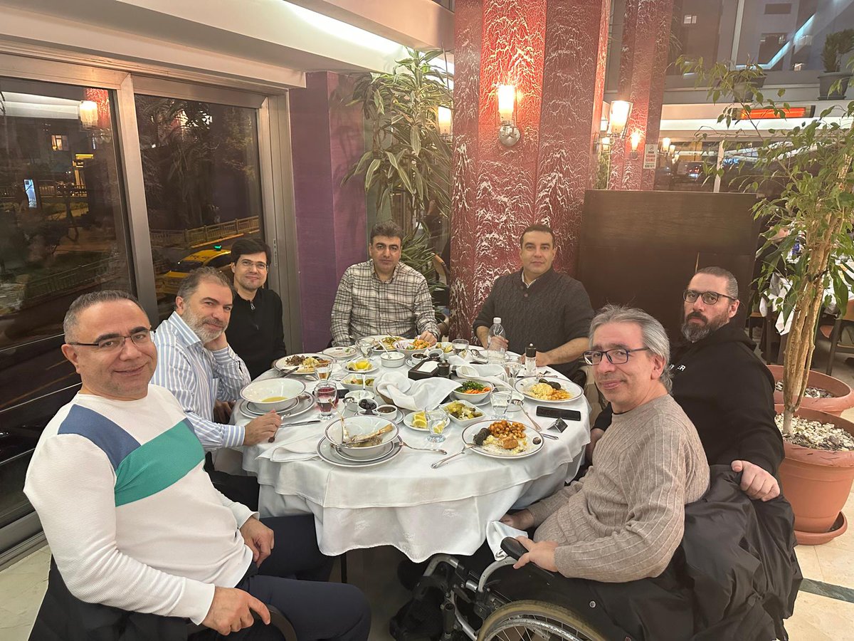 eormanci's tweet photo. Geleneksel #MATL93Bilg iftari https://t.co/4QyioOvDAB