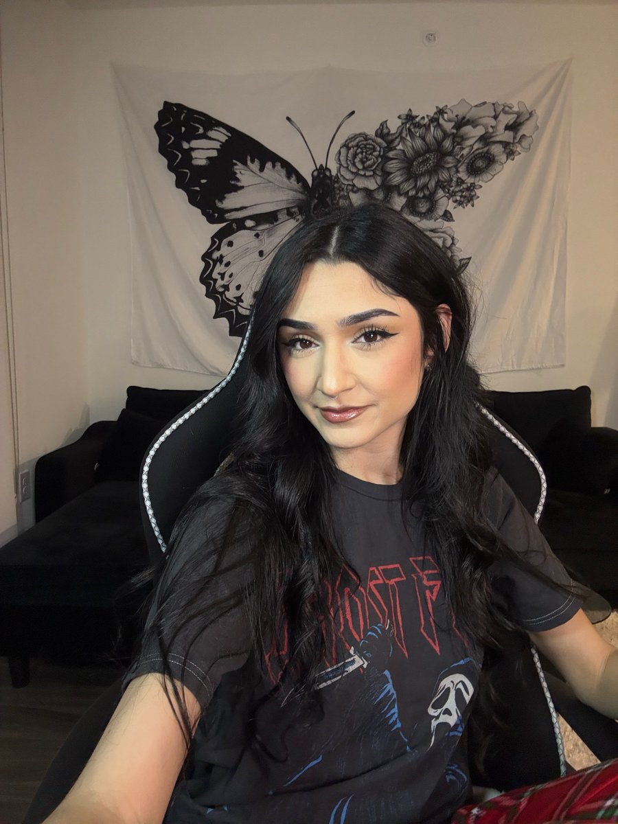 Devinique Maricella tweet media