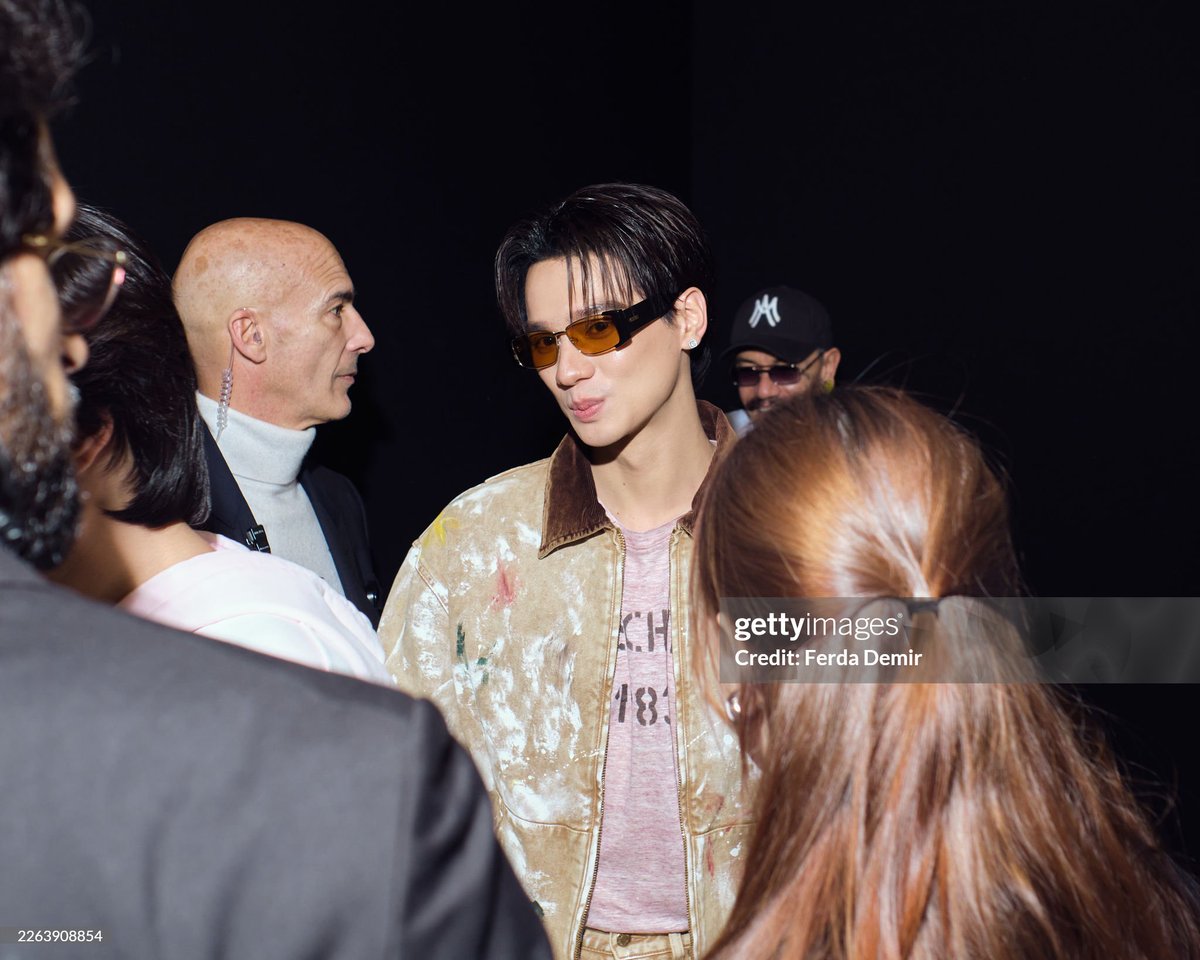 ครั้งแรกของ "เก่ง-น้ำปิง" ในฐานะแขกคนสำคัญของ Moschino เข้าร่วมชมโชว์คอลเลกชั่น Women's Fall/Winter 2026 ณ กรุงมิลาน ประเทศอิตาลี 🇮🇹

KENGNAMPING TO MILAN FW
#KENGNAMPINGWITHMOSCHINO 
#MOSCHINOFW26 #MOSCHINO 
#nampingster #kengharit 
#KengNamping