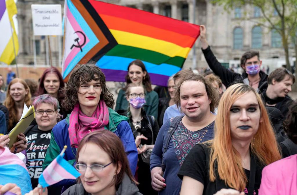 su¢io steeze tweet media