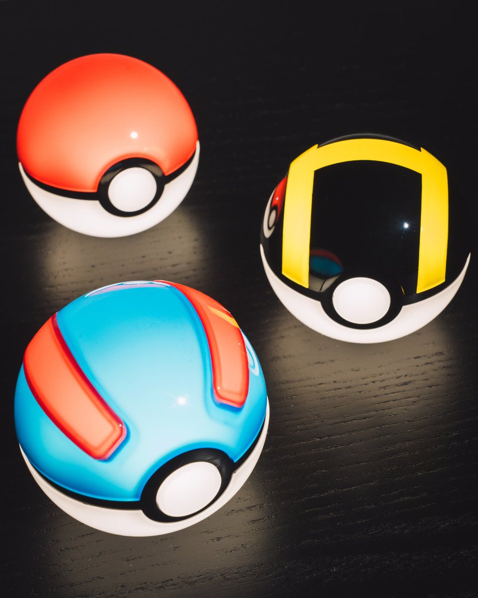 Hot Topic tweet media