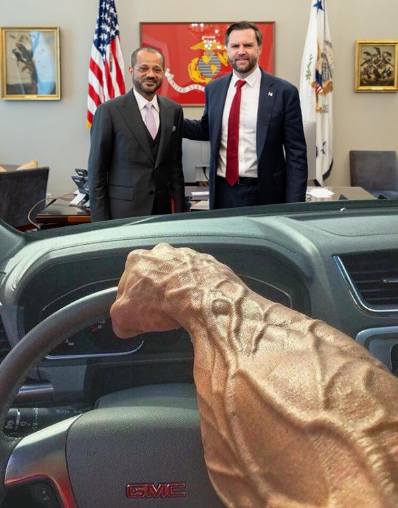 ناو عظیم و زیبا tweet media