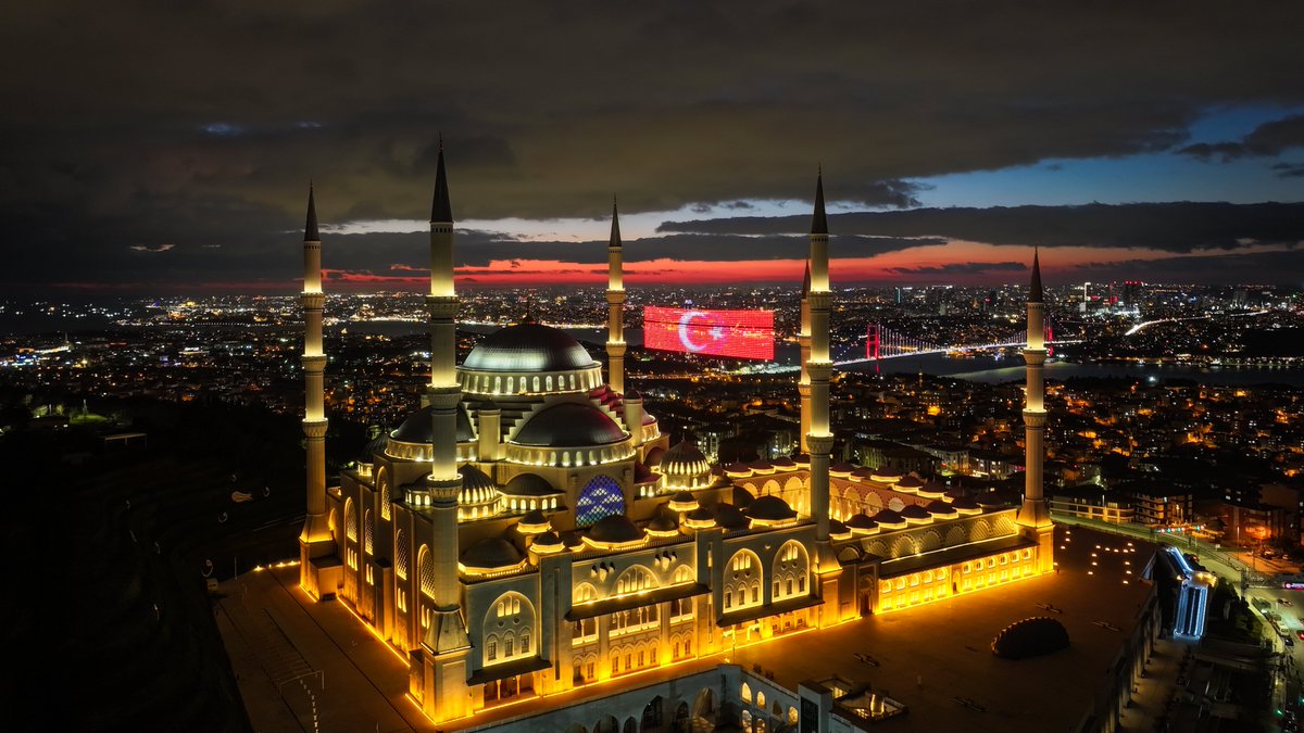 🌙İstanbul'da ramazan...

🕌Büyük Çamlıca Camii