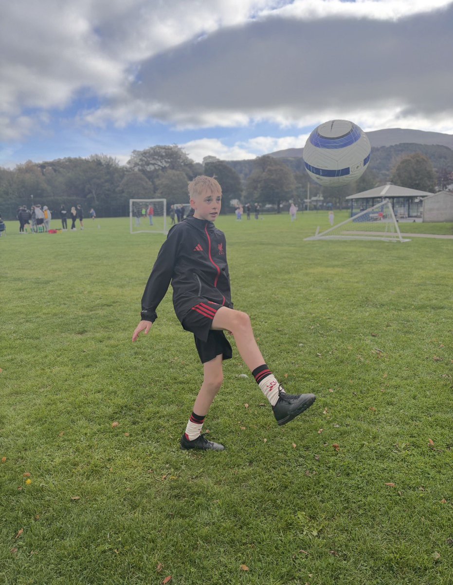 SMBRIDSON's tweet photo. Thank you @AlderHey @AlderHeyDiab @AlderHeyInnov @AlderHeyCharity &amp; Ward C ( blue pod ) after an unexpected diagnosis of Type 1 diabetes a week on ward C we are back home on the Isle of Man. Thank you all for looking after us forever grateful for the nurse who picked it up 💙 https://t.co/tQc7WseVHe