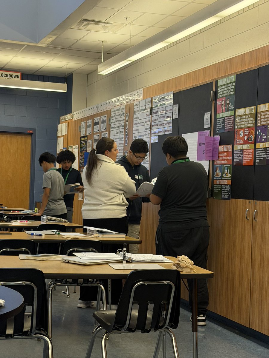 East Naples Middle tweet media