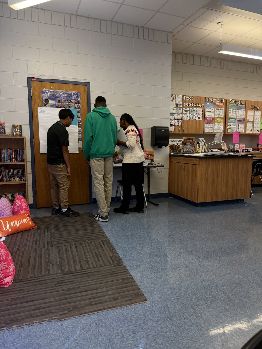 East Naples Middle tweet media