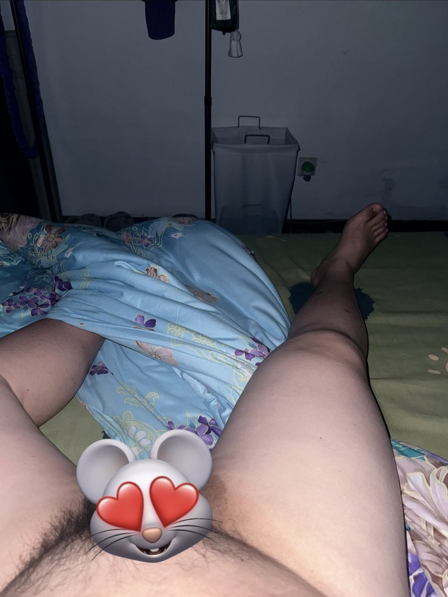 Zhoujian321's tweet photo. #gay #熊熊🐻#腿控福利 https://t.co/KQMtmE562Y