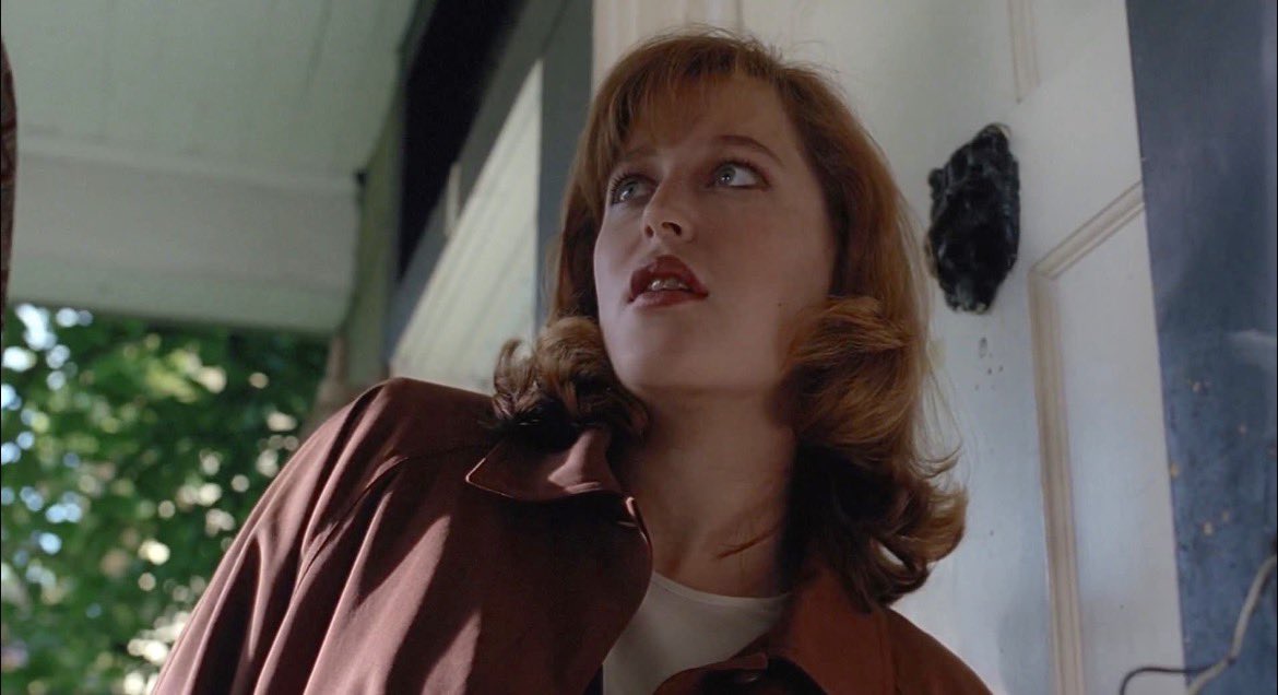 transgirlmulder's tweet photo. is there a plot reason for why she's so beautiful? https://t.co/5xmDiGSsLc