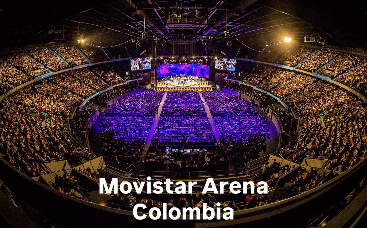 Uncafecommie's tweet photo. le pusieron un toldo y un cerco a la zona… y ya le llamaron arena 1 jsjdjdjsj siempre tienen que hacerlo peor https://t.co/at0E8mv5Mr