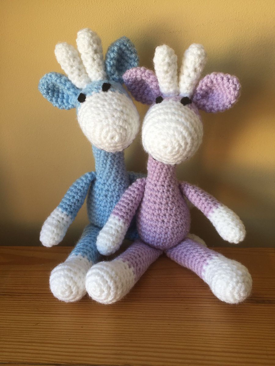 Tanyawarren's tweet photo. Sweet mini giraffes can now be found at https://t.co/7JvWRy86XM

 #handmade #ATSocialMedia #giftideas #etsy  #MHHSBD https://t.co/PD2YUB4DxE