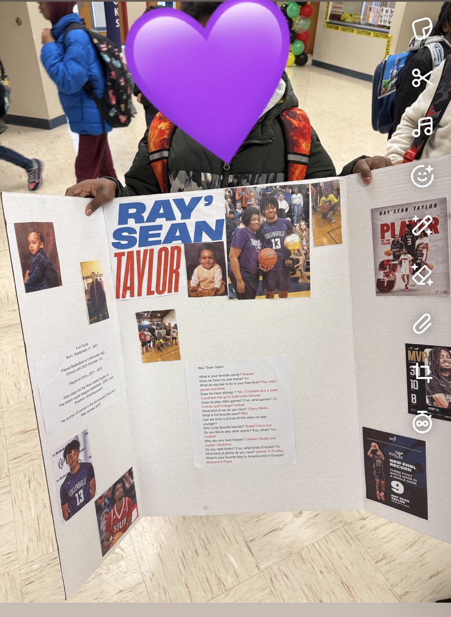 SaraSoehlke's tweet photo. Black History Museum today! This little future Kahok did his project on @rayballin3 ! -#lovewhereyoulive #hometownhero #thekahokway #myfavoriteplayer https://t.co/qvcULZxYI5