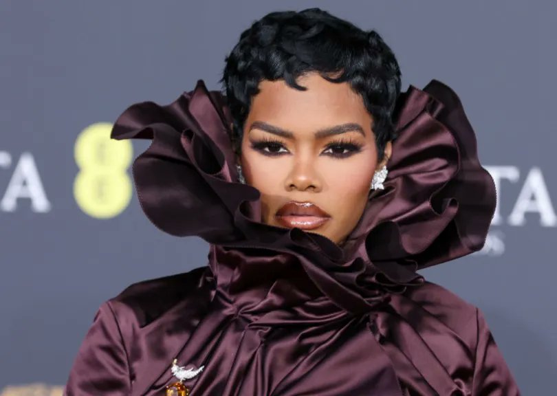 About_Rocks's tweet image. BAFTA Film Awards 2026: #TeyanaTaylor, #EmmaStone, #KateHudson and all the best looks from the red carpet ow.ly/C5yR50Yk5Mw