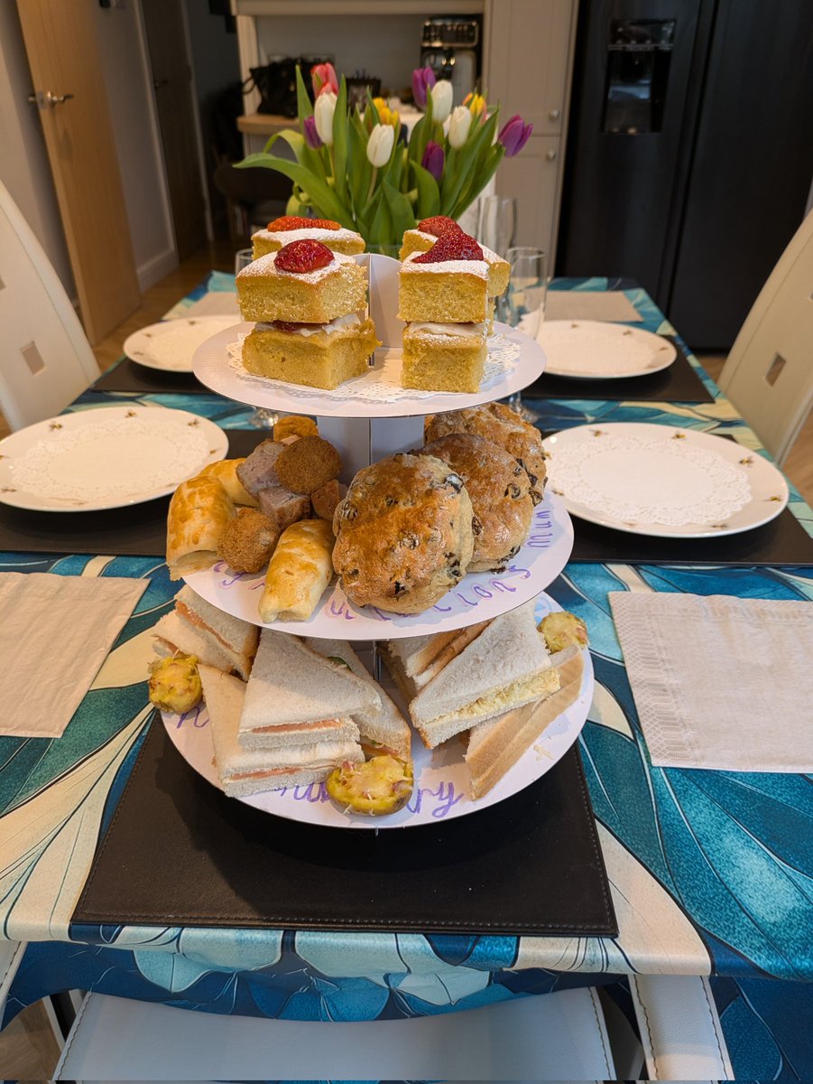 gerardmoore71's tweet photo. Myself and the wife made an afternoon tea for her parents 66th wedding anniversary today. A great afternoon was had by all. #cake #baking https://t.co/CZlFQPtdxx