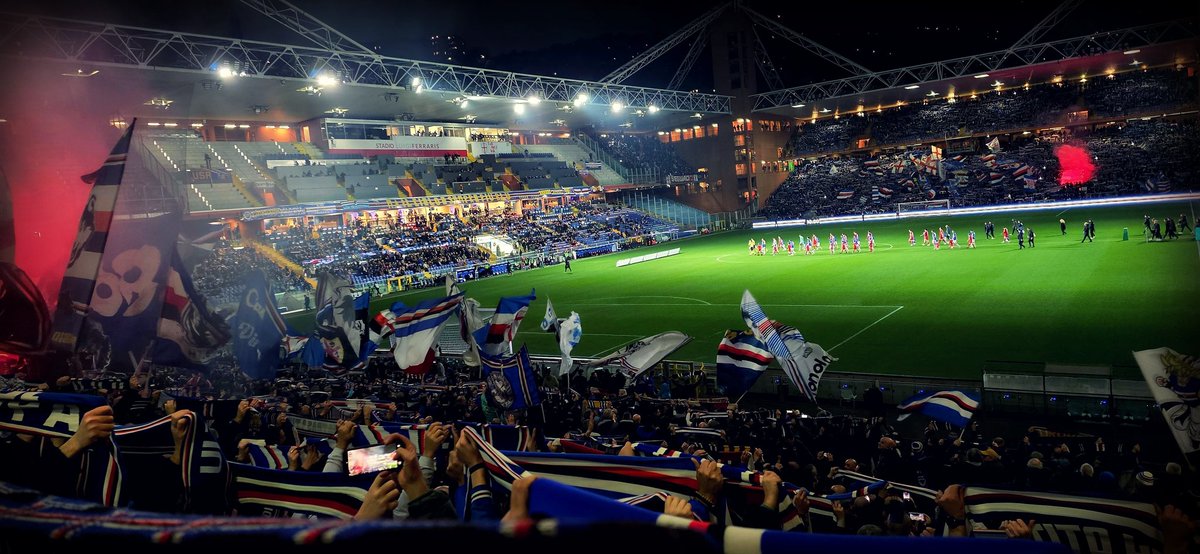 PazzoPazzoni's tweet photo. perché ci lega un filo... un filo che mi porta dritto a lei...
💙🤍❤️🖤🤍💙
#sololasampdoria #soloperlamaglia #gradinatasud https://t.co/Ea6btOdmuh