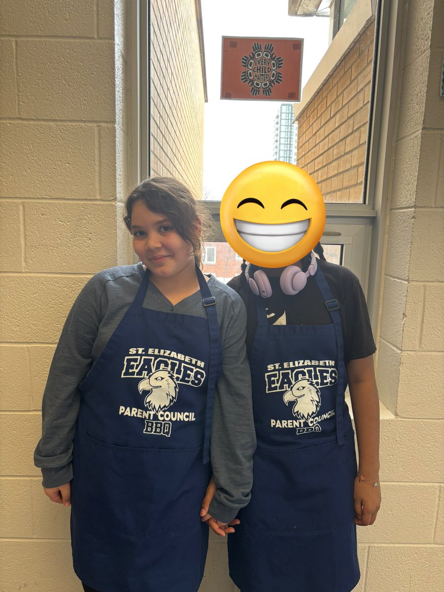 Mr. Cook tweet media