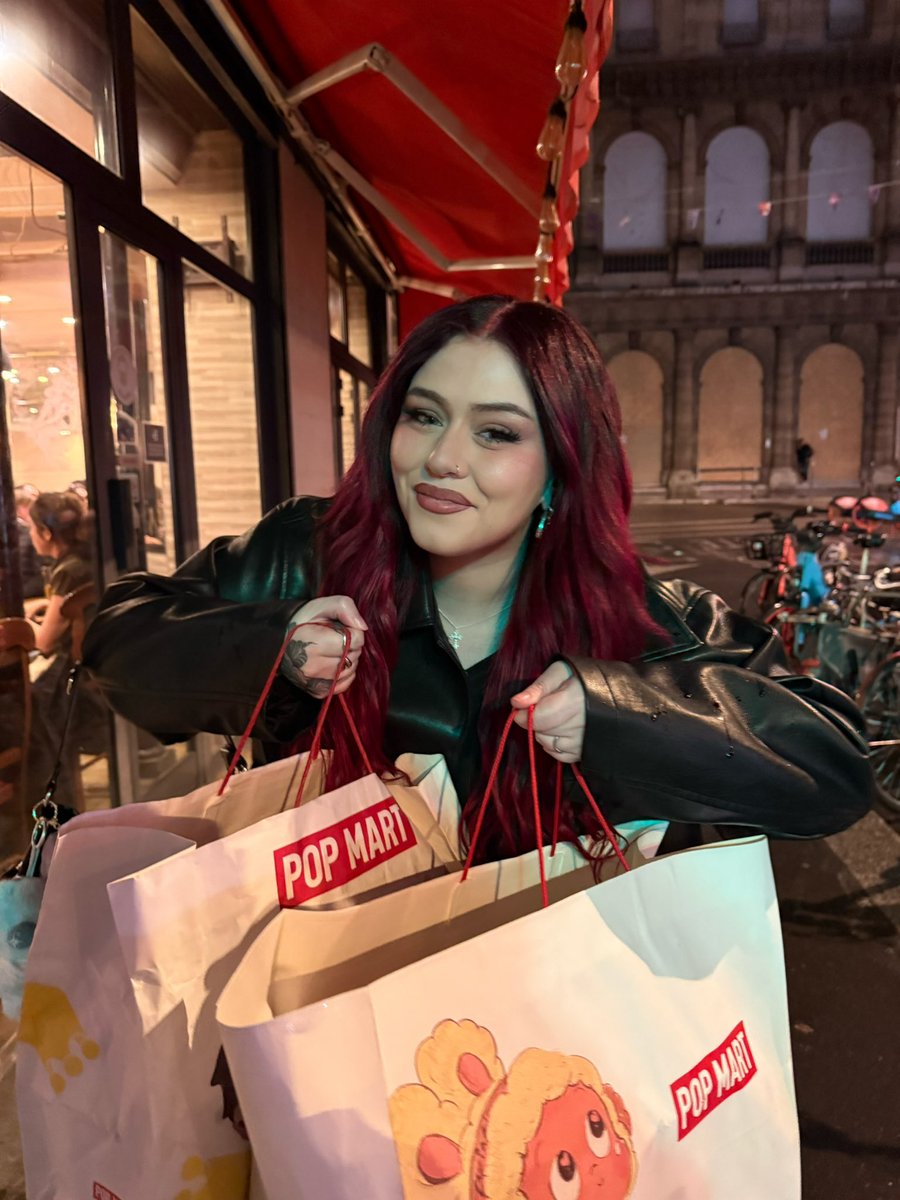 Trixy 🍒 tweet media