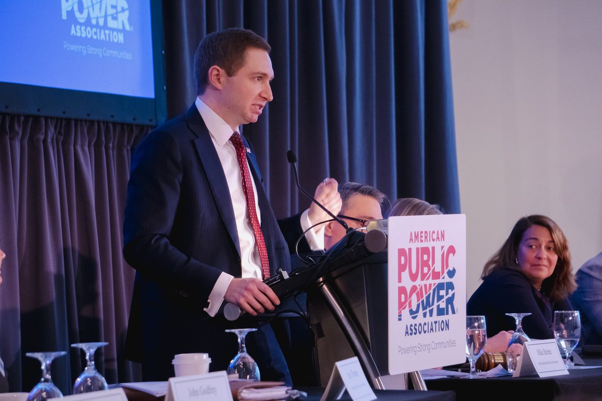 Public Power tweet media