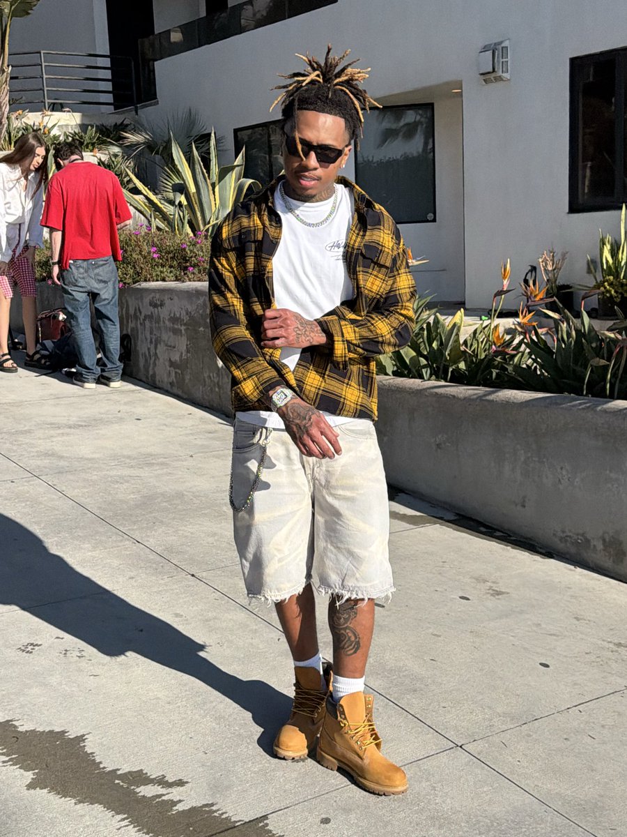 DenoTatted tweet media