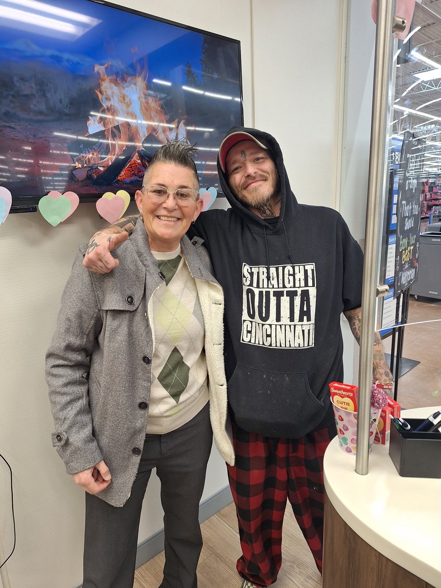1NB's tweet photo. Congrats to our giveaway winners! 🎉

🚗 Adam B. won a Blue Hippo Car Wash membership &amp; Armor All car care bucket(Lebanon Walmart)

💝 Glenda O. won our Valentine’s Day basket (Liberty Township)

More giveaways coming soon! #BankWith1st #1stNationalBank https://t.co/Nar5Pjnaxd